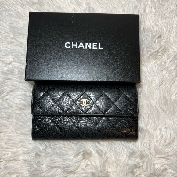 Chanel Caviar Quilted Large Gusset Flap Wallet Black - Picture 2 of 12